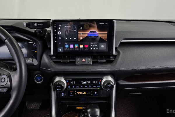 2022 Toyota RAV4 с пробегом 67 877 км