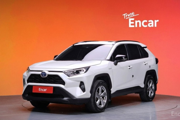 2021 Toyota RAV4 с пробегом 38 114 км