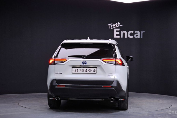 2021 Toyota RAV4 с пробегом 38 114 км