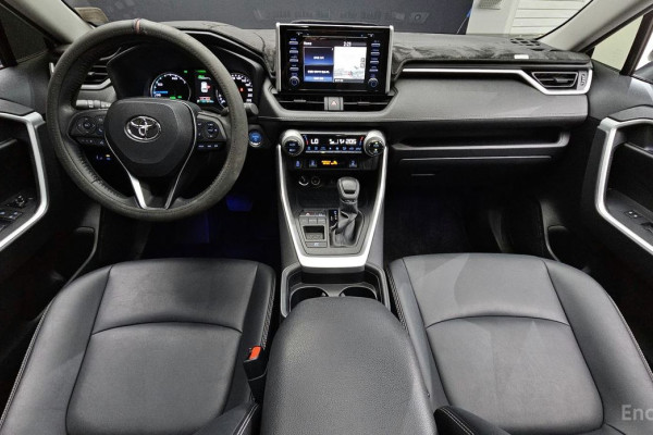 2021 Toyota RAV4 с пробегом 38 114 км
