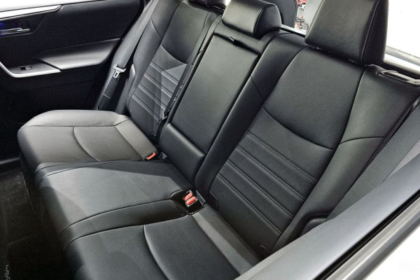 2021 Toyota RAV4 с пробегом 38 114 км