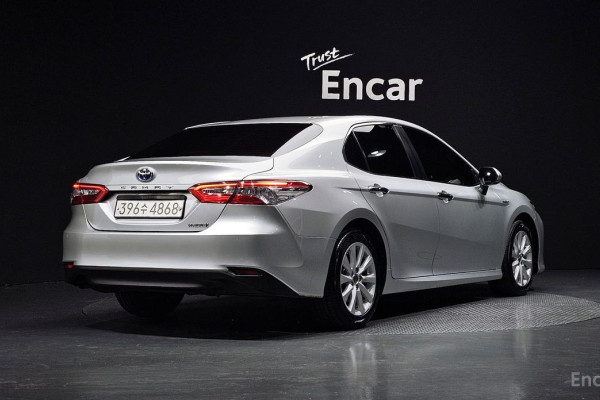 2021 Toyota Camry с пробегом 55 634 км