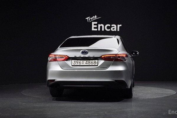 2021 Toyota Camry с пробегом 55 634 км