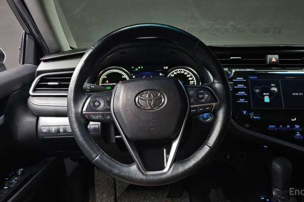 2021 Toyota Camry с пробегом 55 634 км