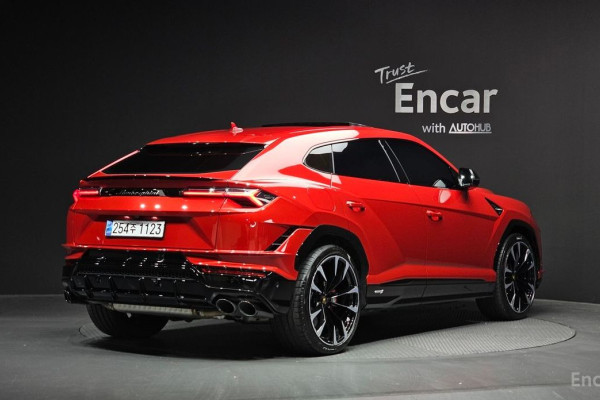 2024 Lamborghini Urus с пробегом 4 748 км