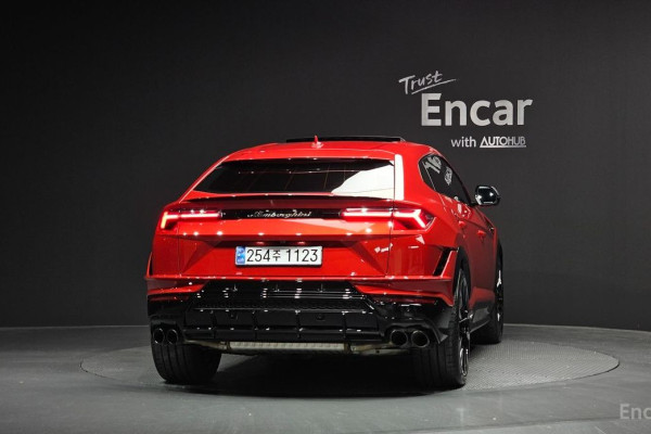 2024 Lamborghini Urus с пробегом 4 748 км