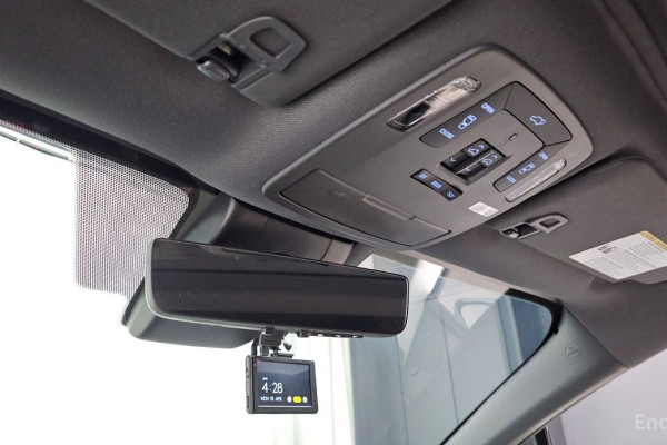 2023 Toyota Sienna с пробегом 12 710 км