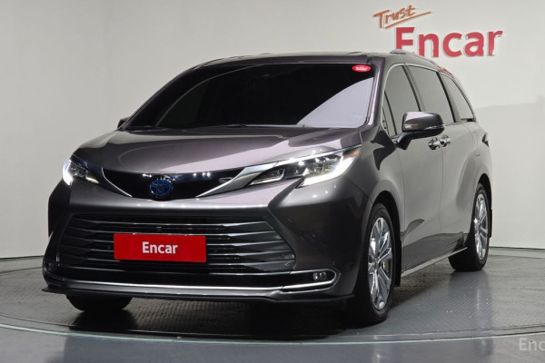 2022 Toyota Sienna с пробегом 72 166 км