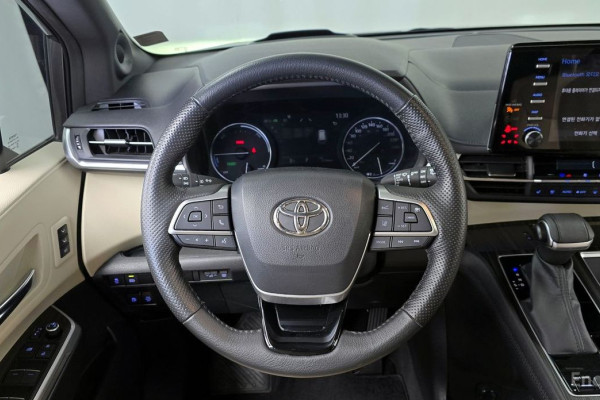 2022 Toyota Sienna с пробегом 72 166 км