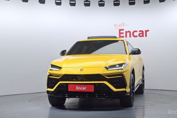 2022 Lamborghini Urus с пробегом 30 733 км