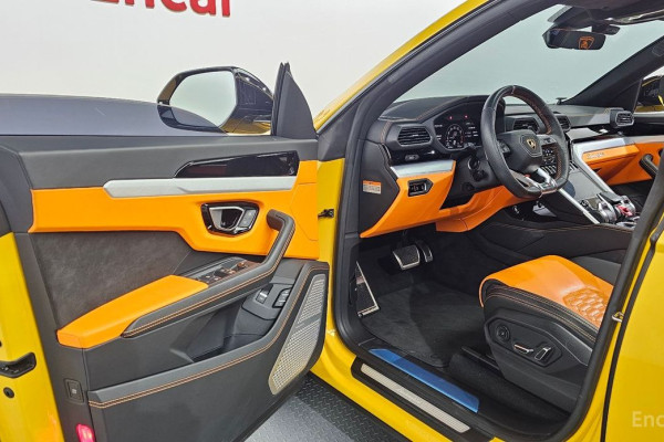 2022 Lamborghini Urus с пробегом 30 733 км