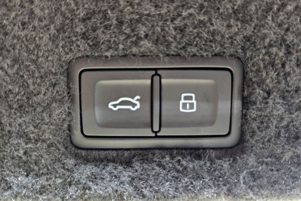 2022 Lamborghini Urus с пробегом 30 733 км