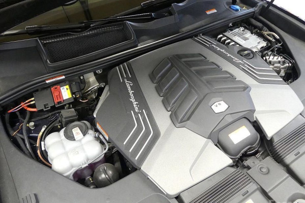 2023 Lamborghini Urus с пробегом 6 699 км