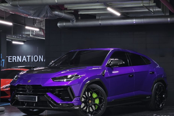 2024 Lamborghini Urus с пробегом 3 200 км