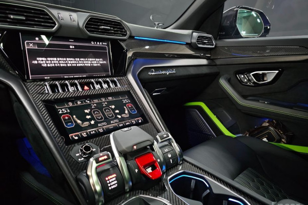 2024 Lamborghini Urus с пробегом 3 200 км