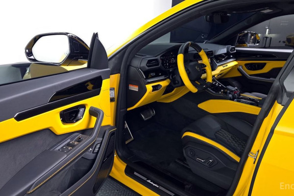 2025 Lamborghini Urus с пробегом 4 821 км