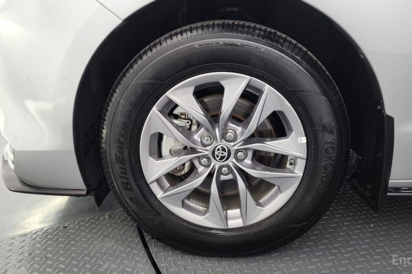 2022 Toyota Sienna с пробегом 46 213 км