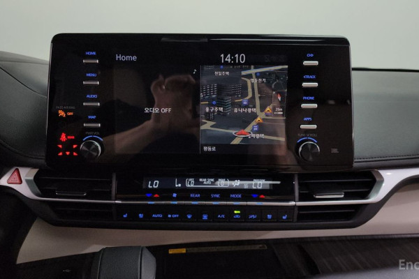 2022 Toyota Sienna с пробегом 46 213 км