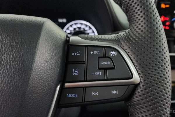 2022 Toyota Sienna с пробегом 46 213 км