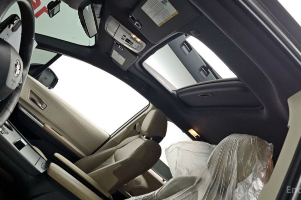 2023 Toyota Sienna с пробегом 81 160 км