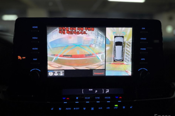 2022 Toyota Sienna с пробегом 77 301 км