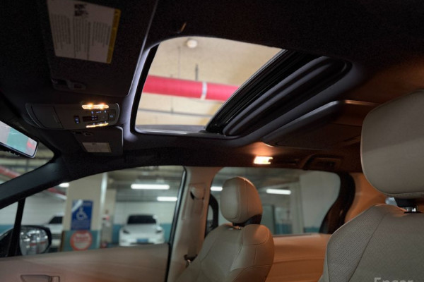 2022 Toyota Sienna с пробегом 77 301 км