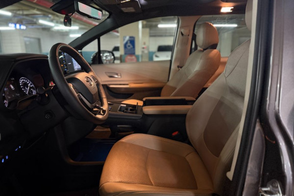 2022 Toyota Sienna с пробегом 77 301 км