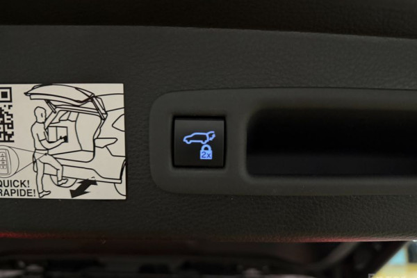 2022 Toyota Sienna с пробегом 77 301 км