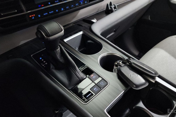 2022 Toyota Sienna с пробегом 10 397 км