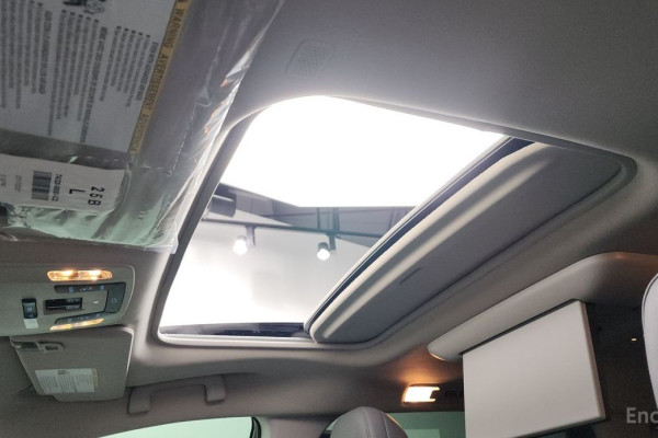 2022 Toyota Sienna с пробегом 10 397 км