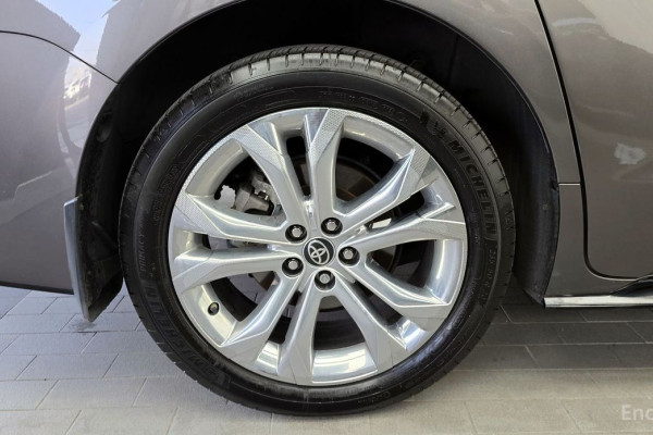 2022 Toyota Sienna с пробегом 74 030 км