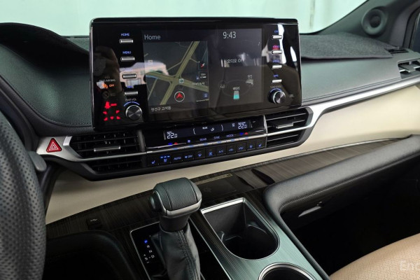 2022 Toyota Sienna с пробегом 74 030 км