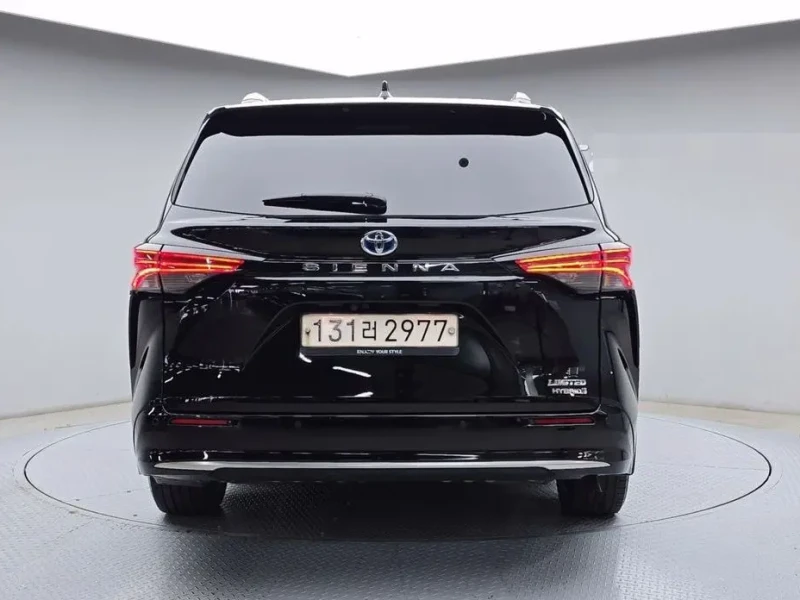 2022 Toyota Sienna с пробегом 71 177 км