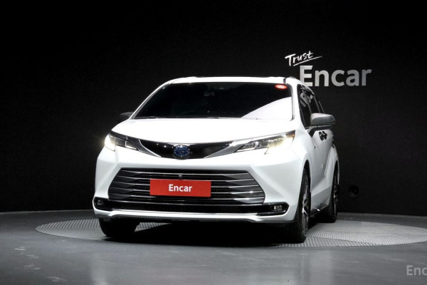 2022 Toyota Sienna с пробегом 103 535 км
