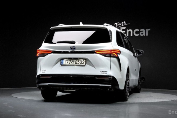 2022 Toyota Sienna с пробегом 103 535 км