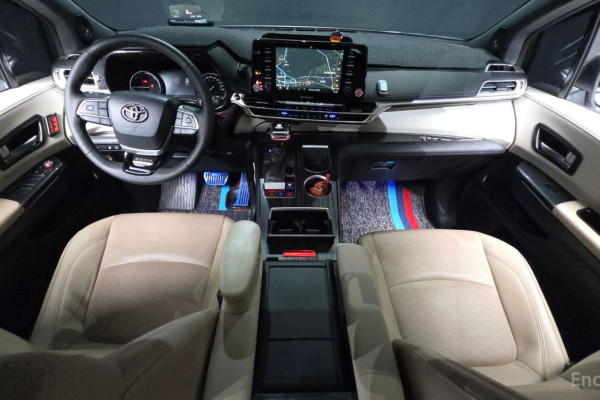 2022 Toyota Sienna с пробегом 103 535 км