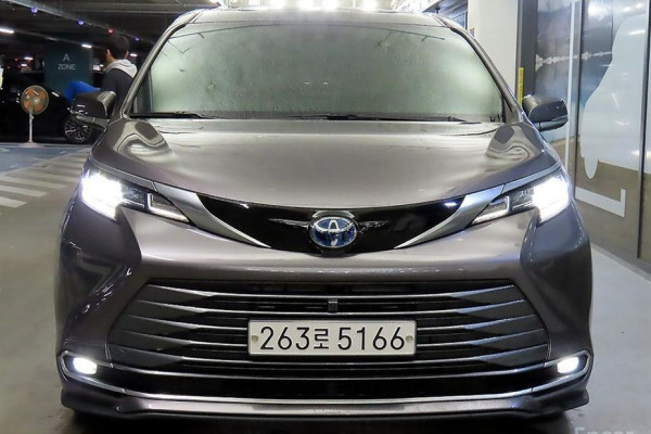2021 Toyota Sienna с пробегом 101 199 км