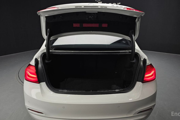 2018 BMW 3 серии с пробегом 82 573 км