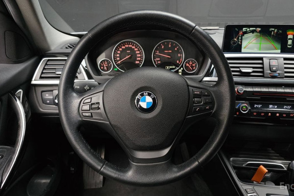 2015 BMW 3 серии с пробегом 121 942 км