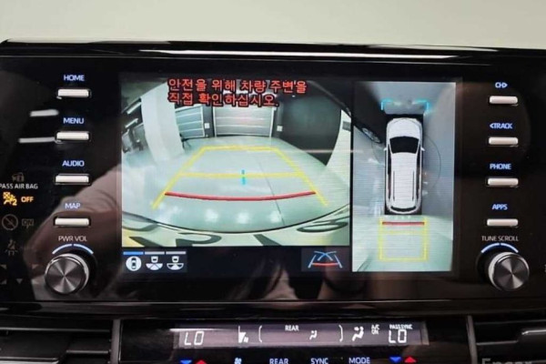 2023 Toyota Sienna с пробегом 58 624 км