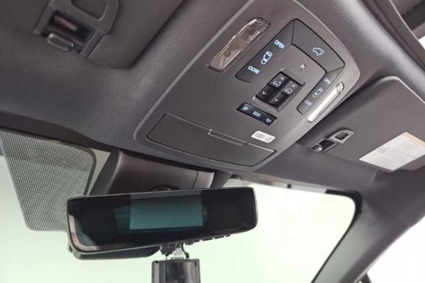 2023 Toyota Sienna с пробегом 58 624 км