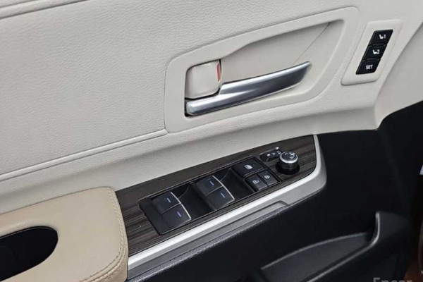 2023 Toyota Sienna с пробегом 58 624 км