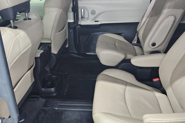 2021 Toyota Sienna с пробегом 96 198 км