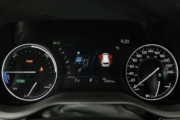 2023 Toyota Sienna с пробегом 33 945 км