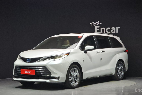 2023 Toyota Sienna с пробегом 94 351 км