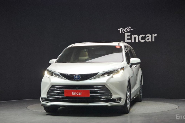 2023 Toyota Sienna с пробегом 94 351 км