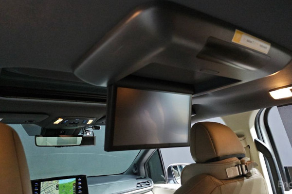 2023 Toyota Sienna с пробегом 94 351 км