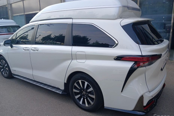 2021 Toyota Sienna с пробегом 70 000 км