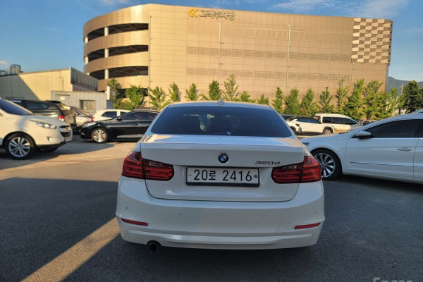 2015 BMW 3 серии с пробегом 109 890 км