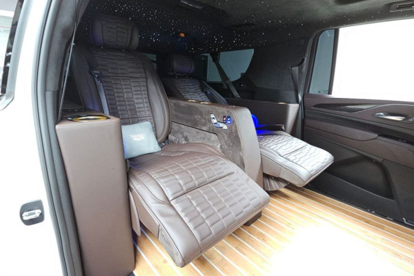 2023 Cadillac Escalade с пробегом 42 159 км